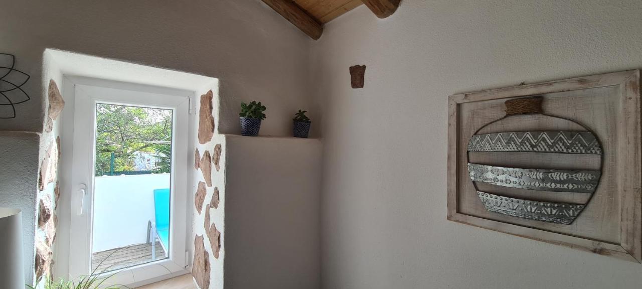 Beautiful House In Stunning Nature, 22 Minutes From Beaches, 5 Minutes To Lake, Air Condition Cool And Heat, And Very Fast Internet In All Rooms, Dishwasher, Washing Machine And Induction Cooking Silves Εξωτερικό φωτογραφία